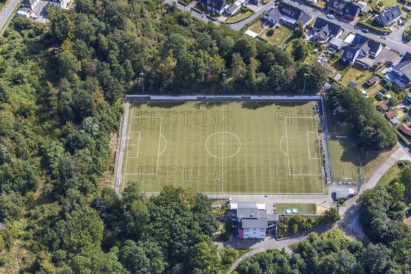 Aerial view, sports field, Huckenohl stadium, Menden, Sauerland, Märkischer Kreis, North Rhine-Westphalia, Germany, DE, Europe, football field, football stadium, Catholic kindergarten Heilig Kreuz, kindergarten, nursery, crèche, day nursery, day care centre, day care centre, athletics stadium, aerial view, aerial photography, aerial photography, Oesberner Weg, sports, sports facilities, sports facility, stadium, overview, bird's eye view, birds-eyes view, overview