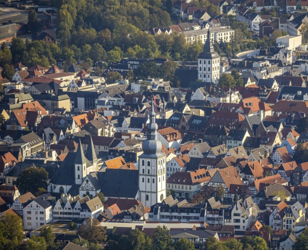 Aerial view, Old Town, evang. Große Marienkirche, Rathausstraße, Jakobikirche, Lange Straße, Lippstadt, district of Soest, North Rhine-Westphalia, Germany, place of worship, city, DE, Europe, religious community, place of worship, property tax, holy place, real estate, city centre, church, parish, denomination, district of Soest-Buch, KreisSoestBuch, aerial view, aerial photography, aerial photography, local view, religion, religious site, townscape, city centre, overview, bird's-eye view, residential complex, living and life, residential area, residential buildings, residential quality, residential quarter, housing estate, birds-eyes view, overview