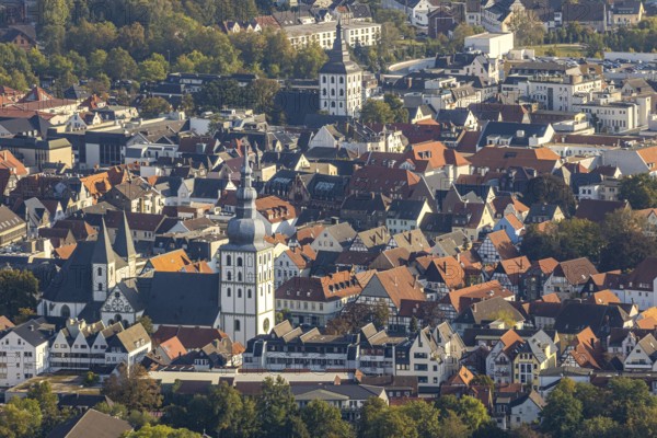 Aerial view, Old Town, evang. Große Marienkirche, Rathausstraße, Jakobikirche, Lange Straße, Lippstadt, district of Soest, North Rhine-Westphalia, Germany, place of worship, city, DE, Europe, religious community, place of worship, property tax, holy place, real estate, city centre, church, parish, denomination, district of Soest-Buch, KreisSoestBuch, aerial view, aerial photography, aerial photography, local view, religion, religious site, townscape, city centre, overview, bird's-eye view, residential complex, living and life, residential area, residential buildings, residential quality, residential quarter, housing estate, birds-eyes view, overview
