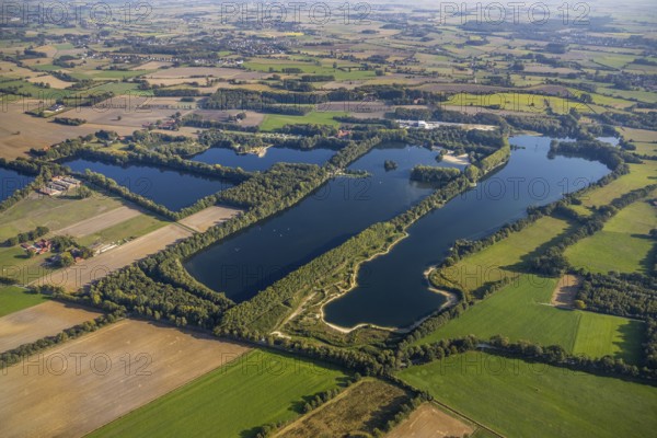 Aerial view, Alberssee, Rebbeke, Lippstadt, Kreis Soest, North Rhine-Westphalia, Germany, bathing lake, DE, Europe, leisure, leisure facility, leisure area, leisure pool, leisure activities, leisure enjoyment, Kreis-Soest-Buch, KreisSoestBuch, aerial photograph, aerial photography, aerial photography, lake, overview, bird's-eye view, birds-eyes view, overview
