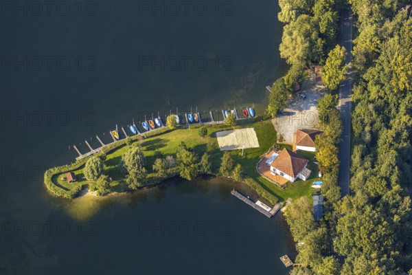 Aerial view, Alberssee, boat landing stage, Lippstädter Segler e.V., Rebbeke, Lippstadt, Soest district, North Rhine-Westphalia, Germany, bathing lake, boats, DE, Europe, leisure, leisure facility, leisure area, leisure pool, leisure activities, leisure enjoyment, Soest district book, Soest district book, aerial view, aerial photography, aerial photography, lake, lakeside road, overview, bird's eye view, birds-eyes view, overview