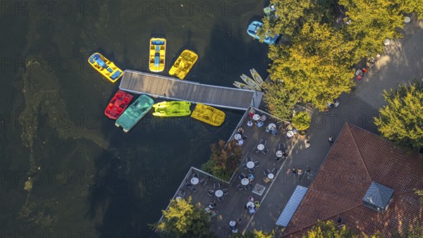 Aerial view, Alberssee, boat landing stage, pedal boats, Rebbeke, Lippstadt, Soest district, North Rhine-Westphalia, Germany