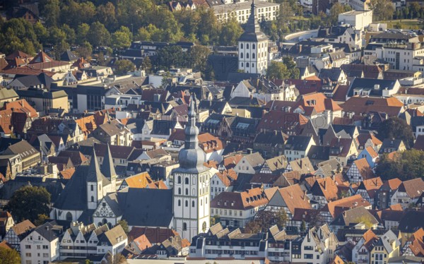 Aerial view, Old Town, evang. Große Marienkirche, Rathausstraße, Jakobikirche, Lange Straße, Lippstadt, district of Soest, North Rhine-Westphalia, Germany, place of worship, city, DE, Europe, religious community, place of worship, property tax, holy place, real estate, city centre, church, parish, denomination, district of Soest-Buch, KreisSoestBuch, aerial view, aerial photography, aerial photography, local view, religion, religious site, townscape, city centre, overview, bird's-eye view, residential complex, living and life, residential area, residential buildings, residential quality, residential quarter, housing estate, birds-eyes view, overview