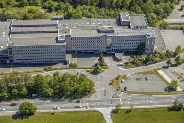 Aerial photograph, Leopold Kostal GmbH & Co. KG, An der Bellmerei, Lüdenscheid, Märkischer Kreis, Sauerland, North Rhine-Westphalia, Germany, DE, Europe, commercial area, commercial use, industrial plants, industrial area, industrial site, Kostal, aerial view, aerial photography, aerial photography, car parks, production plants, production halls, overview, traffic, bird's-eye view, forest area, birds-eyes view, overview