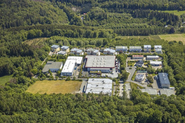 Aerial view, commercial area Baukloh, residential area Am Schäferland, Lüdenscheid, Märkischer Kreis, Sauerland, North Rhine-Westphalia, Germany, DE, Europe, commercial enterprises, commercial area, commercial location, commercial use, property tax, real estate, industrial area, aerial photograph, aerial photography, aerial photography, overview, bird's-eye view, forest area, residential area, living and life, residential area, residential buildings, residential quality, residential neighbourhood, housing estate, birds-eyes view, overview