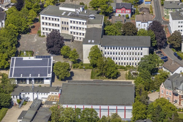 Aerial view, Zeppelin-Gymnasium, school hall with solar system, Lüdenscheid, Märkischer Kreis, Sauerland, North Rhine-Westphalia, Germany, education, educational institution, DE, Europe, grammar school, teaching institute, aerial view, aerial photography, aerial photography, photovoltaics, photovoltaic system, school, solar, solar system, solar energy, solar energy, Staberger Straße, overview, bird's-eye view, bird's-eye view, overview