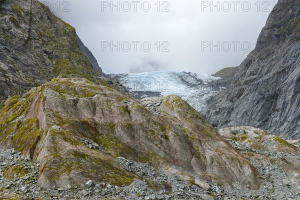 Scenery around the Franz Josef Glacier on the West Coast at the South Island of New Zealand