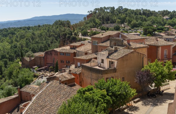 Impression of Roussillon, a commune in the Vaucluse department of the Provence region in southern France