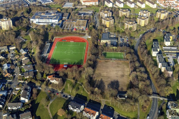 Aerial photo, Fritz-Steinhoff-Gesamtschule, district sports facility Boele-Kabel-Helfe, Helfe, Hagen, Ruhr area, North Rhine-Westphalia, Germany, education, educational institution, DE, Europe, football pitch, football club, comprehensive school, kindergarten Am Bügel, educational institute, aerial photo, aerial photography, aerial photography, photovoltaics, school, solar, solar plant, solar energy, sport, sports facilities, sports hall Am Bügel, sports field, sports facility, overview, bird's eye view, bird's eye view, overview