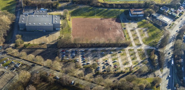 Aerial photo, Ischelandhalle, sports facility, Theodor-Heuss-Gymnasium, Hagen, Ruhr area, North Rhine-Westphalia, Germany, education, educational institution, DE, Europe, grammar school, Humpertstraße, teaching institute, aerial photo, aerial photography, aerial photography, school, sports, sports facilities, sports field, sports facility, overview, bird's-eye view, overview