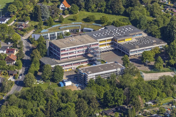 Aerial photo, comprehensive school Eilpe Hagen, Hagen, Ruhr area, North Rhine-Westphalia, Germany, education, educational institution, DE, Europe, comprehensive school, educational institute, aerial photo, aerial photography, aerial photography, school, overview, bird's eye view, birds-eyes view, overview