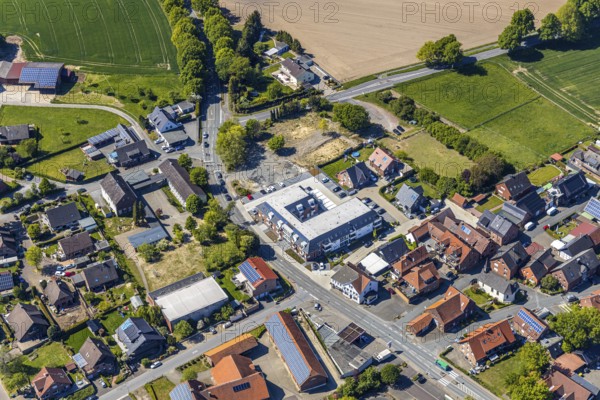 Aerial view, Kastanienhof neighbourhood, flats and day care, Rekener Straße, Lavesum primary school, building plot Merfelder Straße, Haltern am See, Münsterland, Ruhr area, North Rhine-Westphalia, Germany, construction site, care and nursing, education, educational institution, DE, Europe, primary school, property tax, real estate, educational institute, aerial view, aerial photography, aerial photography, care facility, school, retirement home, overview, bird's-eye view, housing and living, residential area, residential buildings, residential quality, residential neighbourhood, housing estate, birds-eyes view, overview