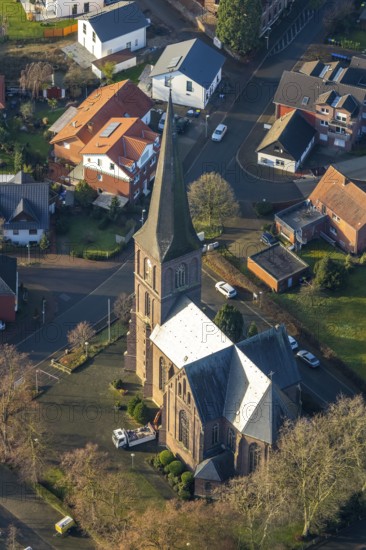 HULLERN 16.12.2020 Church building St. Andreas Church in the village centre in Hullern in the state of North Rhine-Westphalia, Germany // Church building in the village of in Hullern in the state North Rhine-Westphalia, Germany. Photo: Hans Blossey, aerial view, aerial photograph, aerial photography, aerial photography, aerial photo, aerial photograph, aerial picture, Europe, Germany, North Rhine-Westphalia, Hullern, culture, religion, faith, building, building monument, church, ship, tower, facade, architecture, attraction, village, centre, centre of town, centre, // aerial photo, aerial photography, aerial picture, aerial view, air photo, Europe, North Rhine-Westphalia, Culture, belief, building, monument, church, nave, tower, facade, architecture, attraction, village, centre