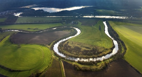 HALTERN AM SEE 16.12.2020 Curved meander - loop of the riparian zones on the course of the river Lippe - in Haltern am See in the Ruhr area in the state of North Rhine-Westphalia, Germany // Curved loop of the riparian zones on the course of the river Lippe - in Haltern am See in the state North Rhine-Westphalia, Germany. Photo: Hans Blossey, aerial photograph, aerial photography, aerial photography, aerial photo, aerophoto, aerial photograph, aerial picture, Europe, Germany, North Rhine-Westphalia, Haltern am See, infrastructure, water, river, bank, course, waterway, shipping, navigation, bend, current, connection, level, curve, bend, round, radius, loop, rounding, circle, river loop, meander, // aerial photo, aerial photography, aerial picture, aerial view, air photo, Europe, North Rhine-Westphalia, Infrastructure, water, river, bank, course, waterway, navigation, shipping, bend, flow, connection, level, curve, round, loop, circle