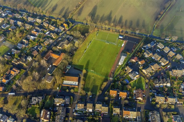 HULLERN 16.12.2020 School building and sports field of the Heideschule Hullern / Flaesheim on Schulstraße in Hullern in the state of North Rhine-Westphalia, Germany. Further information at: Heideschule Haltern am See - Flaesheim/Hullern // School building and sports field of Heideschule Hullern / Flaesheim on street Schulstraße in Hullern in the state North Rhine-Westphalia, Germany. Further information at: Heideschule Haltern am See - Flaesheim/Hullern. Photo: Hans Blossey, aerial photo, aerial photograph, aerial photography, aerial photography, aerofoto, aerial photograph, aerial picture, Europe, Germany, North Rhine-Westphalia, Hullern, culture, education, school, building, infrastructure, education, youth, young people, promotion, training, teaching, Education, investment, terrain, land, sports field, // aerial photo, aerial photography, aerial picture, aerial view, air photo, Europe, North Rhine-Westphalia, Culture, education, school, building, infrastructure, youth, young, promot...
