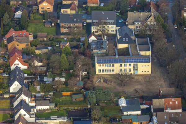 Aerial view of the Dachsberg School in the district of Flaesheim in Haltern am See in the Ruhr area in North Rhine-Westphalia, Germany, education, educational institution, DE, Europe, primary school, Haltern am See, teaching institute, aerial view, aerial photograph, aerial photography, aerial photography, North Rhine-Westphalia, Ruhr area, school, overview, bird's eye view, Zum Dachsberg, birds-eyes view, overview