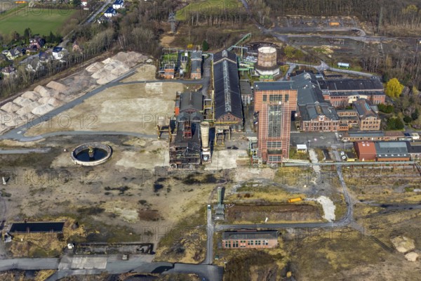 Aerial photograph, Former Ost colliery, Old Heinrich-Robert colliery, Hammerhead tower, former colliery, Wiescherhöfen, Hamm, Ruhr area, North Rhine-Westphalia, Germany, DE, Europe, birds-eyes, view, aerial photograph, aerial photography, aerial photography, overview, bird's eye view, mine, structural change