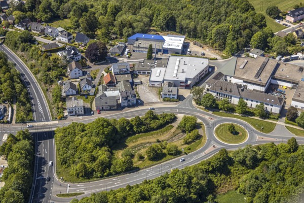 Aerial view, Langenscheid industrial estate on the B229, Halver, Märkischer Kreis, Sauerland, North Rhine-Westphalia, Germany, Bremicker Stanz und Umformtechnik, bridge, federal road B229, DE, Europe, commercial enterprises, commercial area, industrial estate, commercial location, commercial use, roundabout, aerial view, aerial photography, aerial photography, overview, bird's-eye view, bird's-eye view, overview