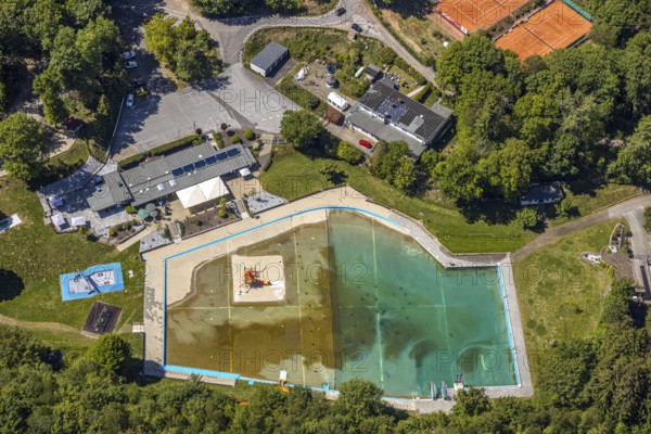 Aerial view, Waldfreibad Herpine, Halver, Märkischer Kreis, Sauerland, North Rhine-Westphalia, Germany, bathing establishment, bathing resort, DE, Europe, outdoor pool, leisure, Herpiner Weg, aerial view, aerial photography, aerial photography, swimming pool, overview, bird's eye view, water slide, birds-eyes view, overview, swimming