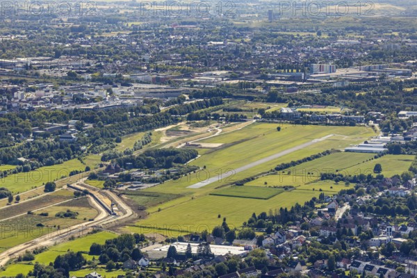 Aerial view, Lippe meadows, construction site new sheet pile wall, flood protection, Datteln-Hamm canal, Lippe, Bad Hamm, Hamm, Ruhr area, North Rhine-Westphalia, Germany, DE, Europe, birds-eyes, view, aerial photography, aerial photography, aerial photography, overview, overview, bird's eye view, flood, water management, waterway, shipping, transport, logistics, goods movement, ships, waters