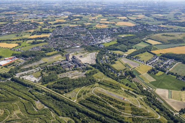 Aerial view, overview Wiescherhöfen Pelkum, Old colliery Ost Heinrich-Robert, colliery tower, Hamm, Ruhr area, North Rhine-Westphalia, Germany, DE, Europe, birds-eyes, view, aerial view, aerial photography, aerial photography, overview, bird's eye view, colliery, Heinrich-Robert, Pelkum, Wiescherhöfen, former
