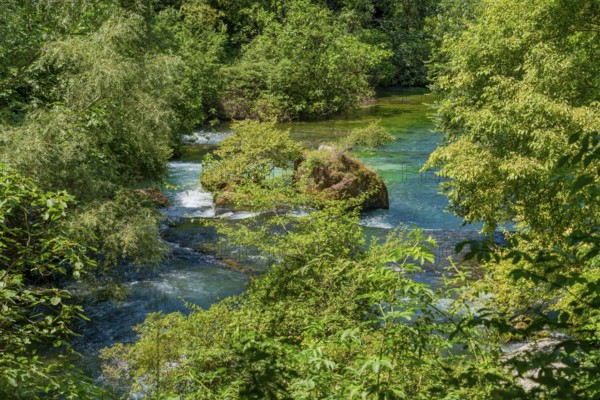 Scenery around the Fontaine-de-Vaucluse, a commune near a same named spring in the southeastern French department of Vaucluse