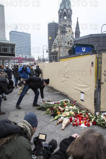 DEU Germany Germany Berlin Day after the attack on the Christmas market at the Memorial Church