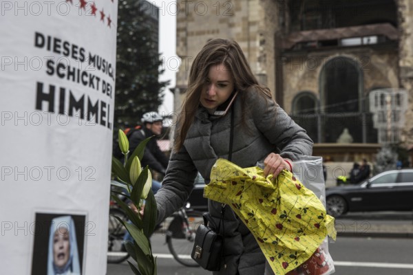 DEU Germany Germany Berlin Day after the attack on the Christmas market at the Memorial Church