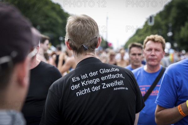 DEU Germany Germany Berlin Man with T-shirt advertising atheists at the CSD