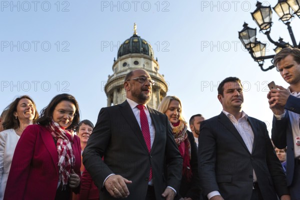 DEU Germany Germany Berlin Final rally of SPD chancellor candidate Martin Schulz at Berlin's Gendarmenmarkt. Katarina Barley, Andrea Nahles, Barbara Hendricks, Manuela Schwesig and Hubertus Heil accompany Schulz