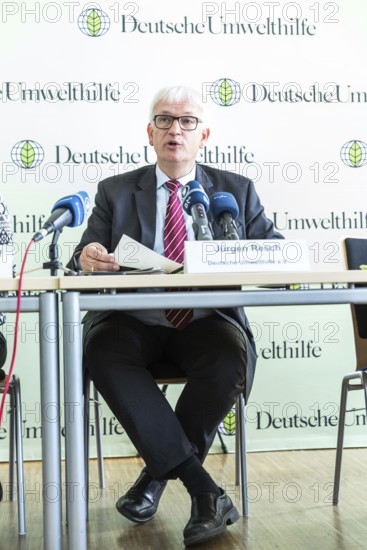 DEU Germany Germany Berlin The Managing Director of Deutsche Umwelthilfe, Jürgen Resch, during a press conference
