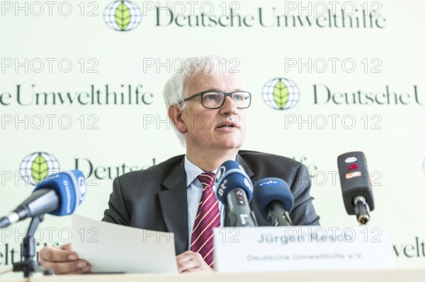 DEU Germany Germany Berlin The Managing Director of Deutsche Umwelthilfe, Jürgen Resch, during a press conference
