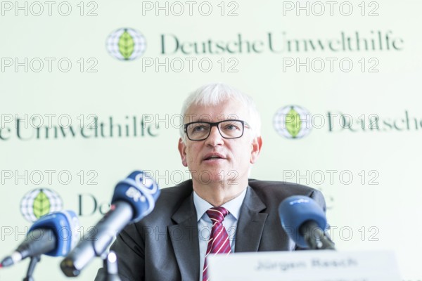 DEU Germany Germany Berlin The Managing Director of Deutsche Umwelthilfe, Jürgen Resch, during a press conference