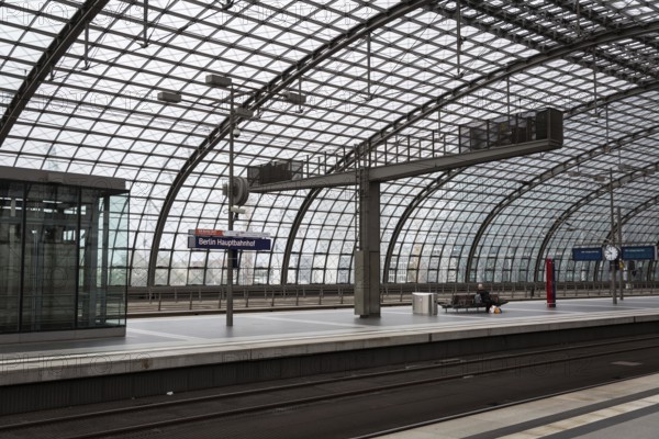 DEU Germany Germany Berlin Scenes at Berlin Central Station after storm Xavier. All long-distance traffic was paralysed until midday