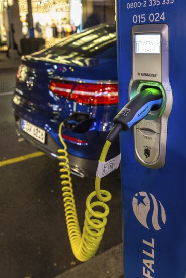 DEU Germany Germany Berlin A Mercedes Benz electric car at a Vattenfall charging station in Charlottenburg