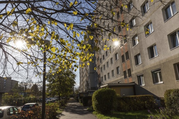 DEU Germany Germany Berlin The sun reflects off a block of flats in Biesdorf
