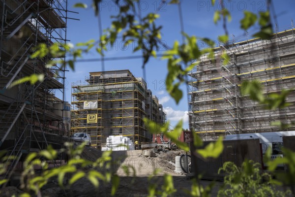 DEU Germany Germany Berlin The new building of the Moeckernkiez construction group on the corner of Yorckstrasse and Möckernstrasse 470 flats adjacent to the Gleisdreickeck park should be ready for occupancy in 2018