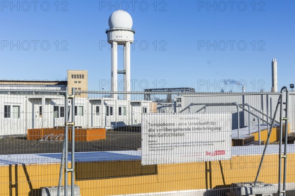 DEU Germany Germany Berlin A newly designed container village for refugees, the 'Tempohome', at the former Tempelhof airport in the city centre