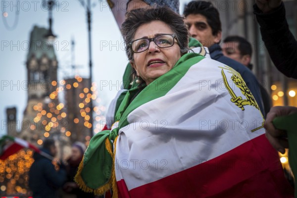 DEU Germany Germany Berlin Protests against the Iranian government by demonstrations of exiled Iranians on Kurfürstendamm