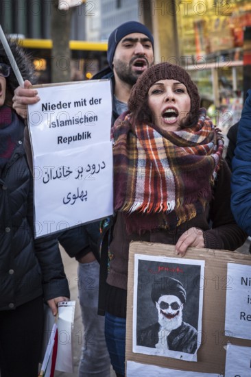 DEU Germany Germany Berlin Protests against the Iranian government by demonstrations of exiled Iranians on Kurfürstendamm
