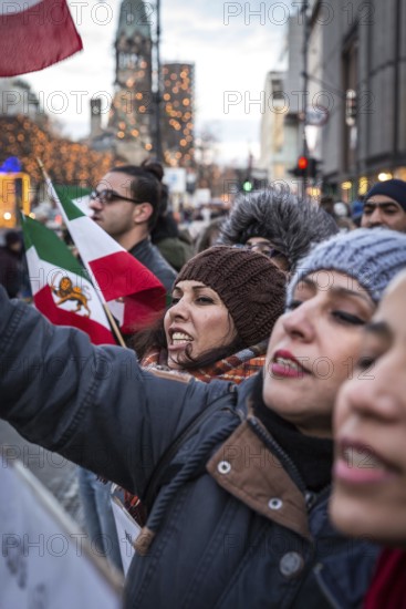 DEU Germany Germany Berlin Protests against the Iranian government by demonstrations of exiled Iranians on Kurfürstendamm
