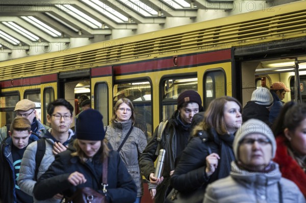 DEU Germany Germany Berlin Scenes in and around the S-Bahn.people leaving a train at Gesundbrunnen station