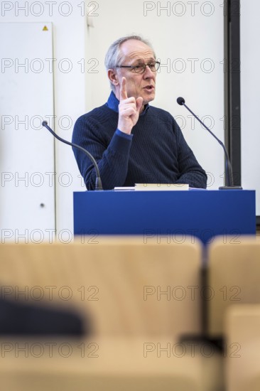 DEU Germany Germany Berlin Impressions from the Humboldt University Unter den Linden Lecture by Professor Jörg Barberowski