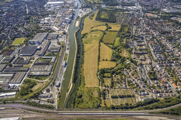 Aerial view, Lippe and Datteln-Hamm canal, Lippe floodplain west of the railway bridges, harbour road, Hamm, Ruhr area, North Rhine-Westphalia, Germany, DE, Europe, birds-eyes view, aerial photography, aerial photography, aerial photography, overview, bird's eye view