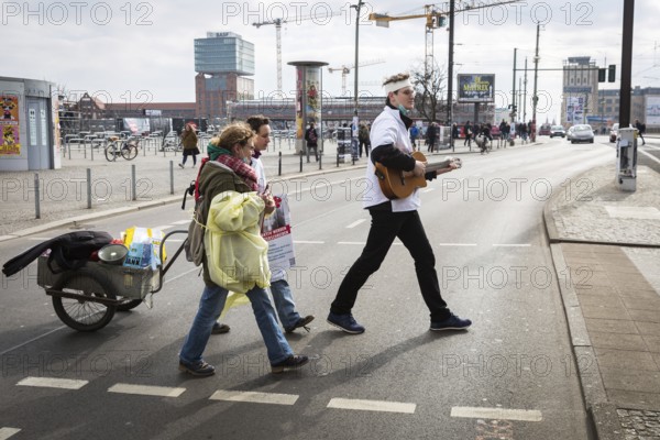 DEU Germany Germany Berlin Members of the 'Referendum for Healthy Hospitals' initiative collect signatures at Warschauer Brücke in Friedrichshain to realise a referendum