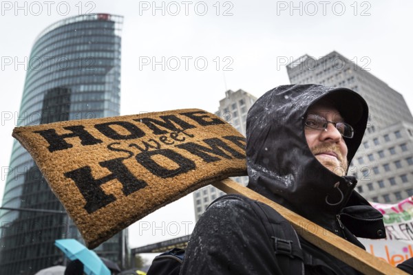 DEU Germany Germany Berlin More than 13, 000 people demonstrated in Berlin city centre on Saturday under the slogan 'Resist rent madness'. Their protest was directed against rent increases, gentrification and speculation