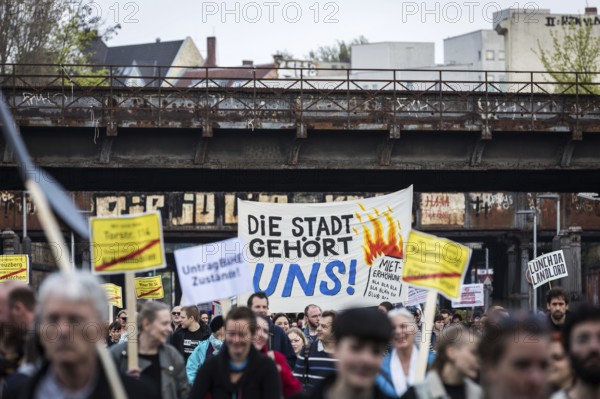 DEU Germany Germany Berlin More than 13, 000 people demonstrated in Berlin city centre on Saturday under the slogan 'Resist rent madness'. Their protest was directed against rent increases, gentrification and speculation
