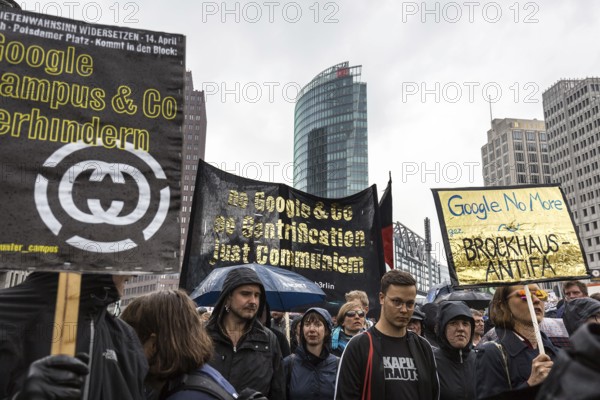 DEU Germany Germany Berlin More than 13, 000 people demonstrated in Berlin city centre on Saturday under the slogan 'Resist rent madness'. Their protest was directed against rent increases, gentrification and speculation