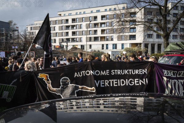 DEU Germany Germany Berlin More than 13, 000 people demonstrated in Berlin city centre on Saturday under the slogan 'Resist rent madness'. Their protest was directed against rent increases, gentrification and speculation