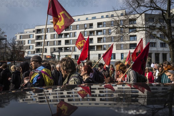 DEU Germany Germany Berlin More than 13, 000 people demonstrated in Berlin city centre on Saturday under the slogan 'Resist rent madness'. Their protest was directed against rent increases, gentrification and speculation